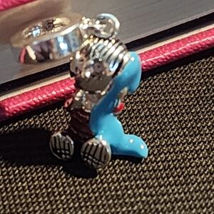 Peanuts Linus And His Blanket Charm